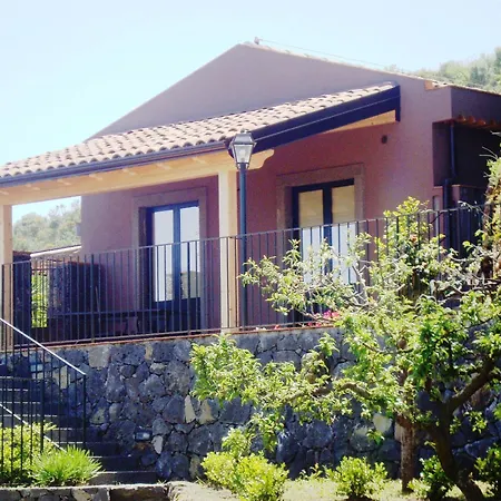 Vacanze Dietroserra Prázdninový dům Viagrande